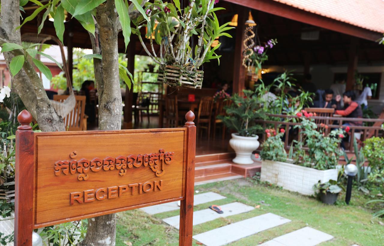 Alice Villa Hotel Takeo Bagian luar foto